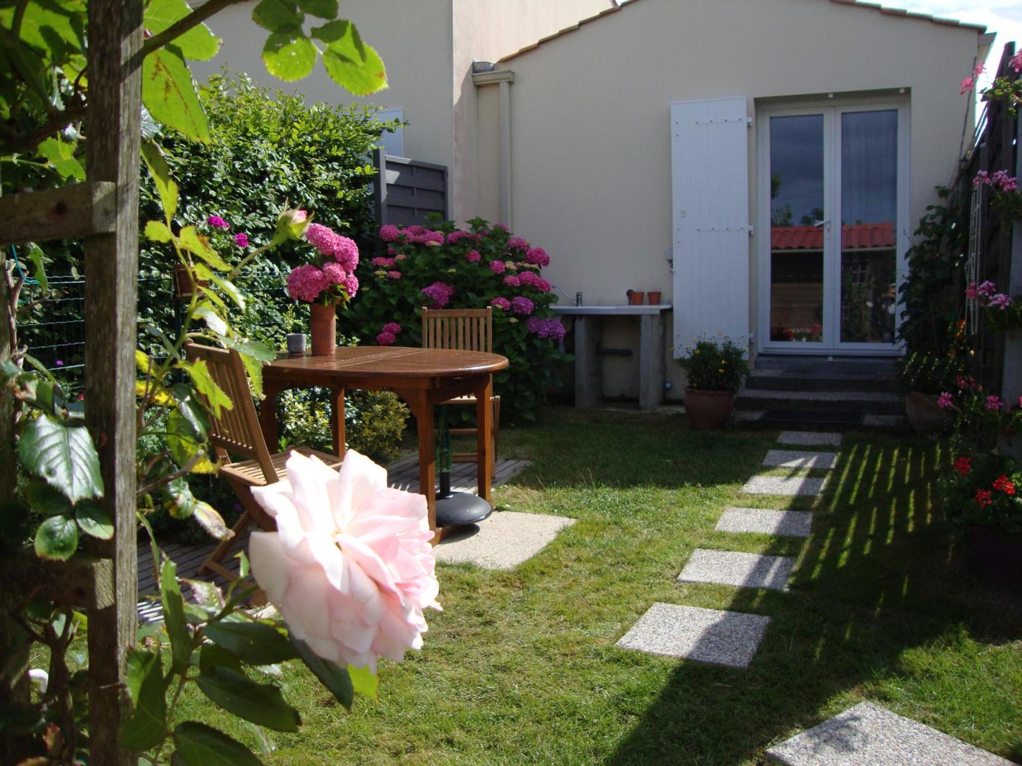 STUDIO indépendant DRAPS fournis VRAI lit WIFI vélos 700m OCEAN Brétignolles-sur-Mer Esterno foto